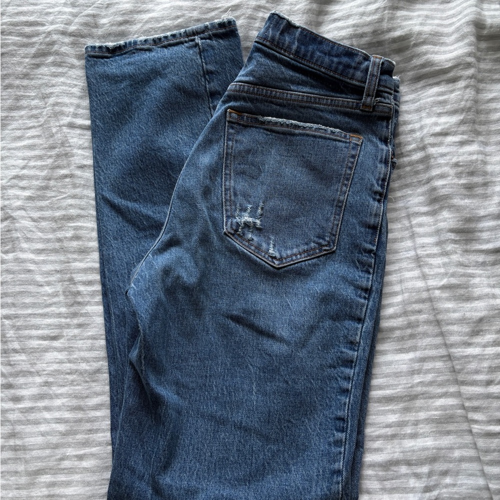 Abercrombie 90s high rise distressed jeans